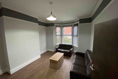 2 bed house, Brudenell Grove, Hyde Park, Leeds, LS61HP - Image 4