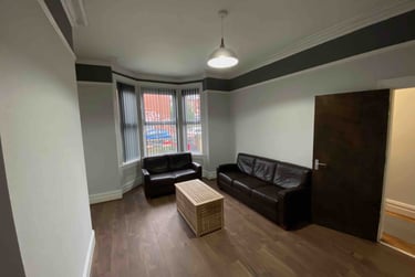 2 bed house, Brudenell Grove, Hyde Park, Leeds, LS61HP - Image 10
