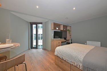 Luxury Studio at Fontenoy Apartments, Fontenoy Street, City Centre, Liverpool, L32BE - Image 3