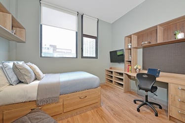 Premium Studio at Fontenoy Apartments, Fontenoy Street, City Centre, Liverpool, L32BE - Image 3