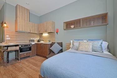 Premium Studio at Fontenoy Apartments, Fontenoy Street, City Centre, Liverpool, L32BE - Image 1