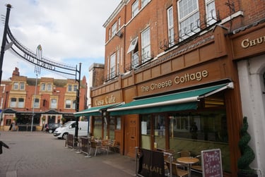 1 bed house, Churchgate, City Centre, Loughborough, LE111TZ - Image 4