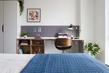 Gold Ensuite - Image 1