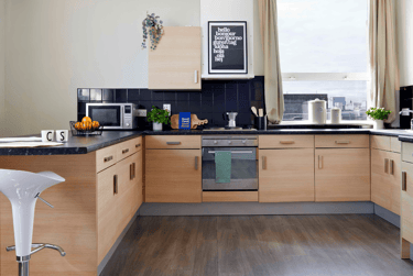 Classic En-suite at Central Point, 50 Royal Parade, City Centre, Plymouth, PL11DZ - Image 5