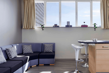 Classic En-suite at Central Point, 50 Royal Parade, City Centre, Plymouth, PL11DZ - Image 6