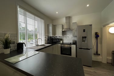 1 bed house, Otley Road, Headingley, Leeds, LS64BA - Image 12