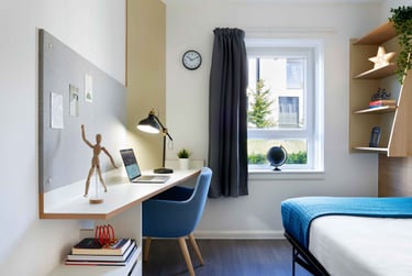 Platinum En-suite at Hampton Square, 2 Mayfield Road, Highfield, Southampton, SO173SX - Image 1