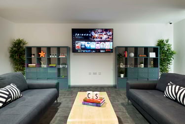 Platinum Studio - Image 12