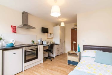 Bronze Studio - Image 1