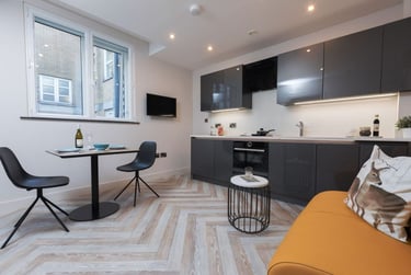 Gold One Bed Apartment - Image 1