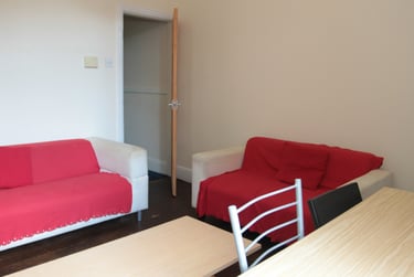 4 bed house, Thurlow Road, Clarendon Park, Leicester, LE21YE - Image 2