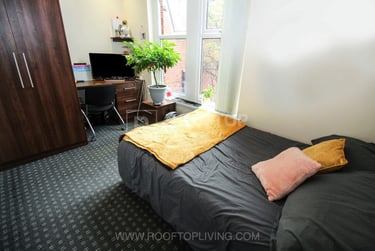 10 bed house, Kirkstall Lane, Headingley, Leeds, LS63DP - Image 5