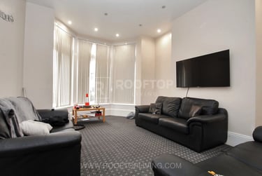 10 bed house, Kirkstall Lane, Headingley, Leeds, LS63DP - Image 3