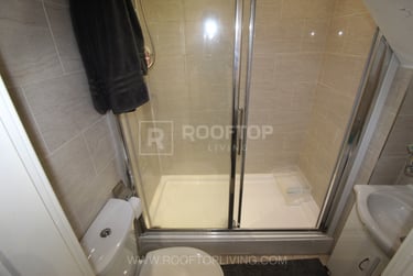 6 bed house, Hessle Mount, Hyde Park, Leeds, LS61EP - Image 14