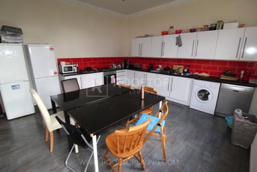 8 bed house, Cardigan Road, Headingley, Leeds, LS63BJ - Image 8