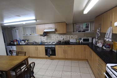 8 bed house, St. Michaels Villas, Headingley, Leeds, LS63AF - Image 3