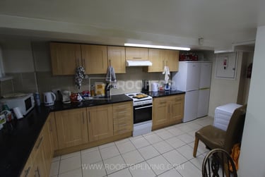 8 bed house, St. Michaels Villas, Headingley, Leeds, LS63AF - Image 14