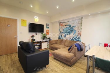 3 bed house, Brudenell Grove, Hyde Park, Leeds, LS61HR - Image 3
