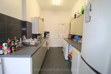 8 bed house, Ash Grove, Hyde Park, Leeds, LS61AX - Image 6