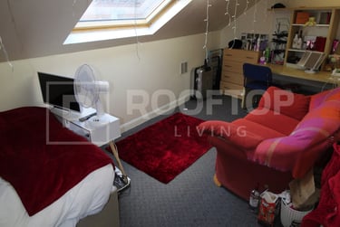 7 bed house, Chestnut Avenue, Hyde Park, Leeds, LS61AZ - Image 13