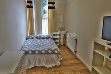 14 bed house, North Grange Road, Headingley, Leeds, LS62BR - Image 13