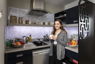 Diamond Studio at Walnut Gardens, Walnut House, St Davids Hill, Exeter, EX44DH - Image 2