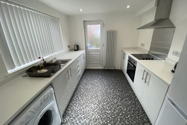 2 bed house, Haworth Street, Newland, Hull, HU67RQ - Image 1