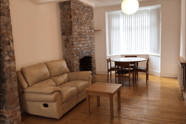 2 bed house, Pavilion Crescent, Newland, Hull, HU51PU - Image 2