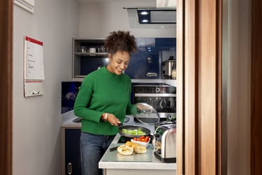 Silver Studio at Study Inn Lemyngton Street, 2 Lemyngton Street, Charnwood, Loughborough, LE111UH - Image 3