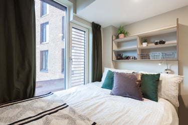 Gold Plus Studio at LIV Student Sheffield, 131 Ecclesall Road, City Centre, Sheffield, S118HY - Image 25