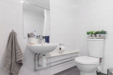 Silver Plus Studio at LIV Student Sheffield, 131 Ecclesall Road, City Centre, Sheffield, S118HY - Image 12