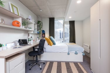 Silver Plus Studio at LIV Student Sheffield, 131 Ecclesall Road, City Centre, Sheffield, S118HY - Image 9