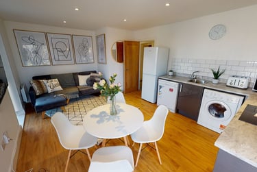 2 bed house, Claude Street, Dunkirk, Nottingham, NG72LG - Image 3