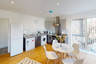 2 bed house, Claude Street, Dunkirk, Nottingham, NG72LG - Image 2