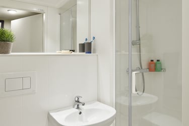 Bronze En-suite at LIV Student Sheffield, 131 Ecclesall Road, City Centre, Sheffield, S118HY - Image 17