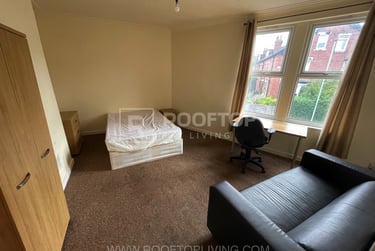 3 bed house, Beechwood Crescent, Burley, Leeds, LS42LL - Image 4