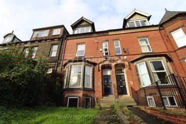 9 bed house, Regent Park Terrace, Rampart Road, Leeds, LS62AX - Image 2