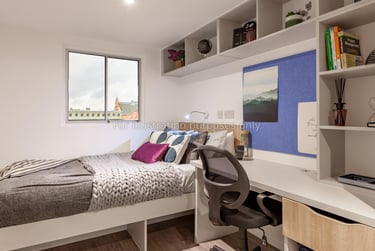 Penthouse 2 Bed Apartment - Image 7