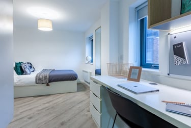 Classic Studio at The Fitzalan, Newport Road, City Centre, Cardiff, CF240AN - Image 3