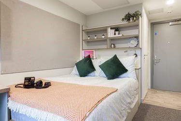 Gold Plus En-suite at LIV Student Sheffield, 131 Ecclesall Road, City Centre, Sheffield, S118HY - Image 4