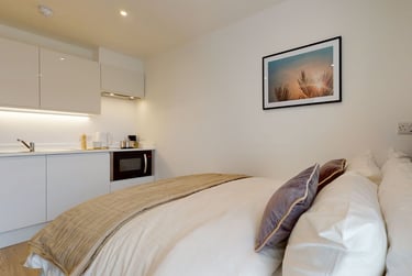 Classic Studio at One London Road, London Road, Keele University School Of Medicine, Newcastle under Lyme, ST51LZ - Image 4