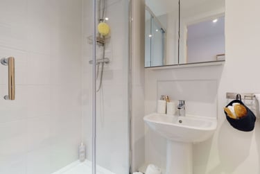 Classic Studio at One London Road, London Road, Keele University School Of Medicine, Newcastle under Lyme, ST51LZ - Image 6