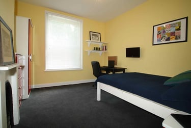 6 bed house, Buckingham Mount, Hyde Park, Leeds, LS61DN - Image 5