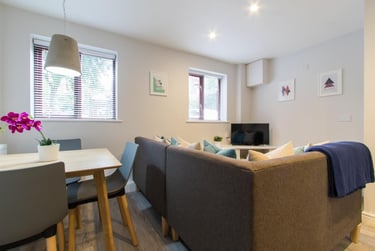 2 bed house, Victoria Court Mews, Hyde Park, Leeds, LS61PD - Image 4