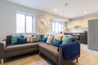 3 bed house, Victoria Court Mews, Hyde Park, Leeds, LS61PD - Image 2