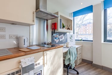 Classic Studio at Mercury House, St Peters Road, Central, Bournemouth, BH12NT - Image 2