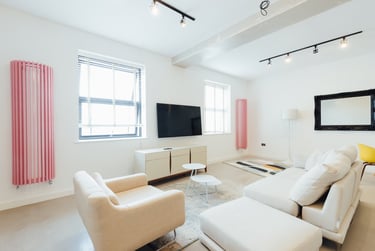 2 bed house, Lisle Street, City Centre, Loughborough, LE111AW - Image 1