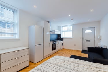 1 bed house, Hastings Street, City Centre, Loughborough, LE115AX - Image 2