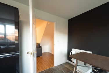 2 bed house, Goods Yard Close, City Centre, Loughborough, LE115EB - Image 4