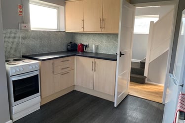 3 bed house, Schofield Road, City Centre, Loughborough, LE114QH - Image 2